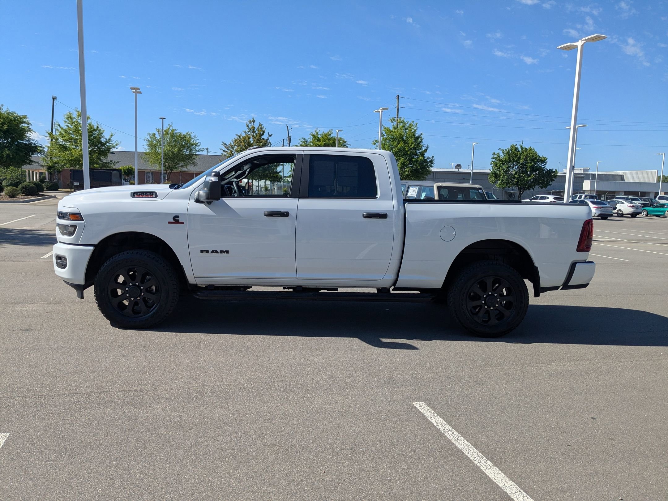 Used 2025 RAM 3500 Big Horn AWD/4WD image 7