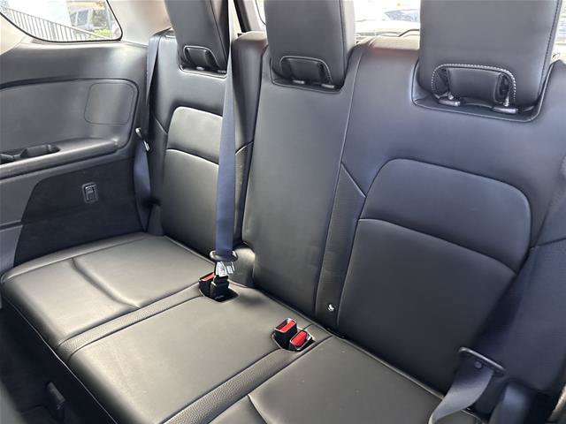 Used 2022 Nissan Pathfinder SL FWD image 6