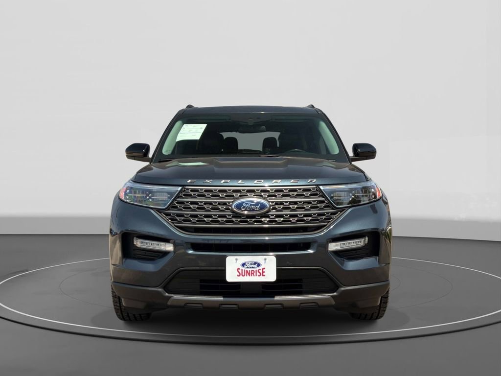 Certified 2023 Ford Explorer XLT w/ Equipment Group 202A RWD image 3