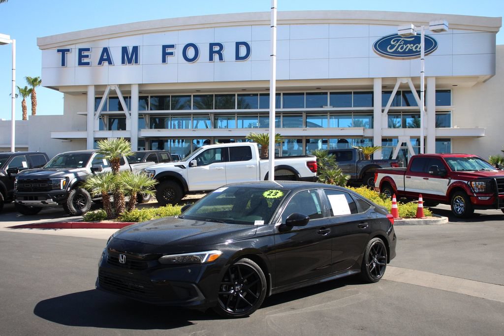 Used 2023 Honda Civic Sport image 2