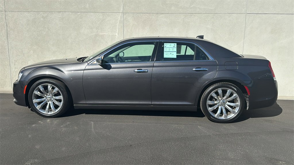 Used 2018 Chrysler 300 Limited w/ Safetytec Plus Group image 3