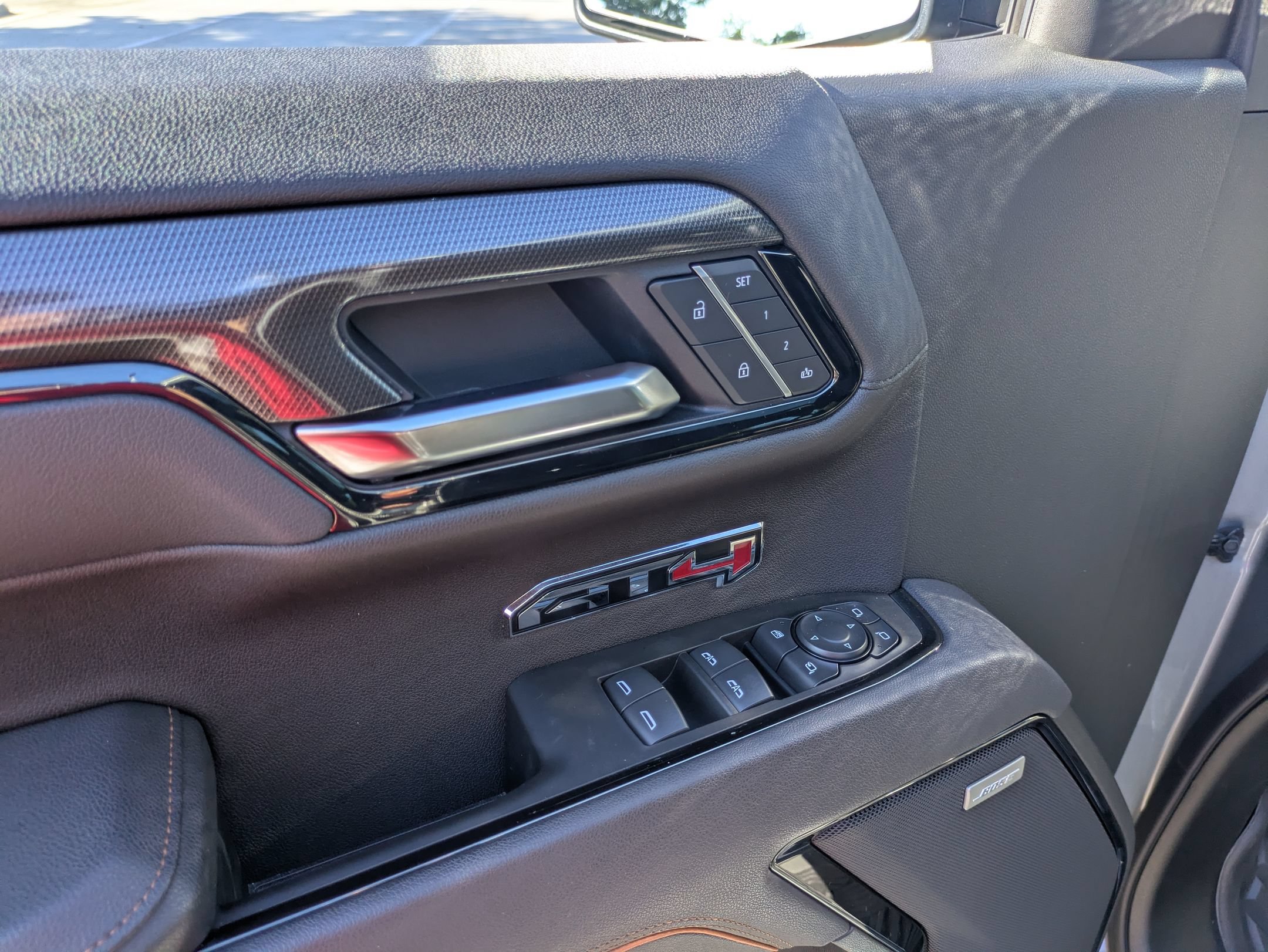 Used 2025 GMC Sierra 1500 AT4 w/ AT4 Premium Package AWD/4WD image 16