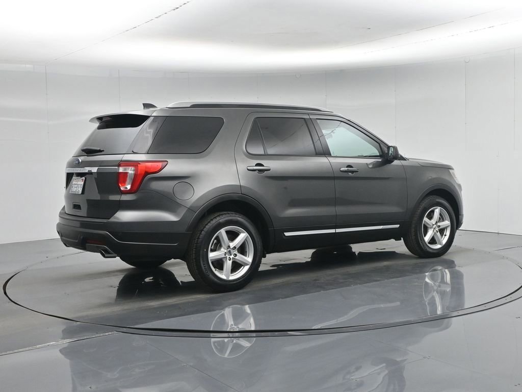 Certified 2018 Ford Explorer XLT image 12