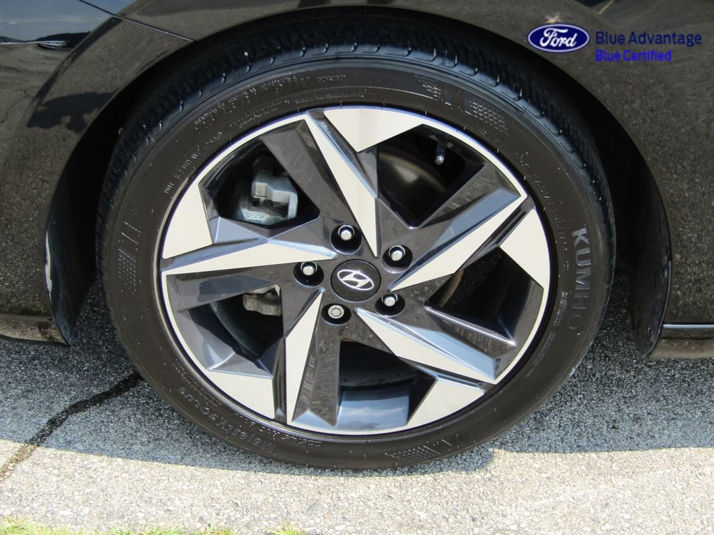 Used 2023 Hyundai Elantra SEL w/ Convenience Package FWD image 15