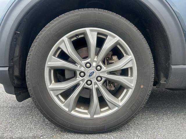 Certified 2023 Ford Explorer XLT w/ Equipment Group 202A AWD/4WD image 29