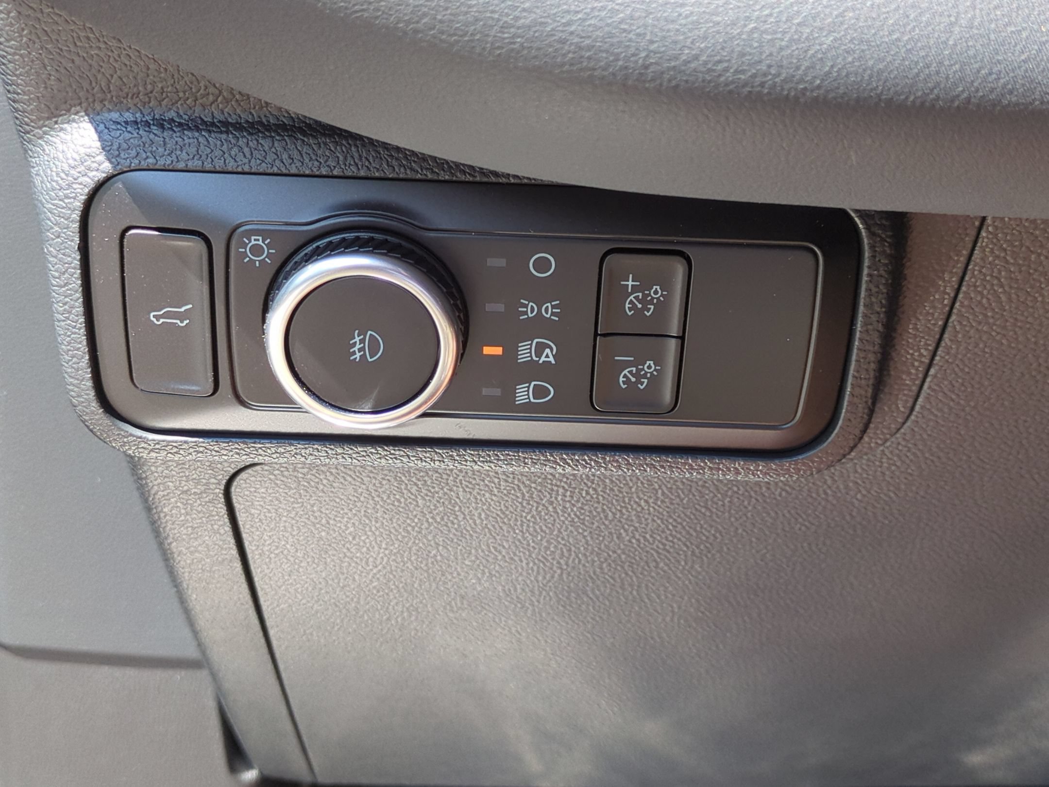 Certified 2026 Ford Explorer ST-Line w/ Premium Package RWD image 19