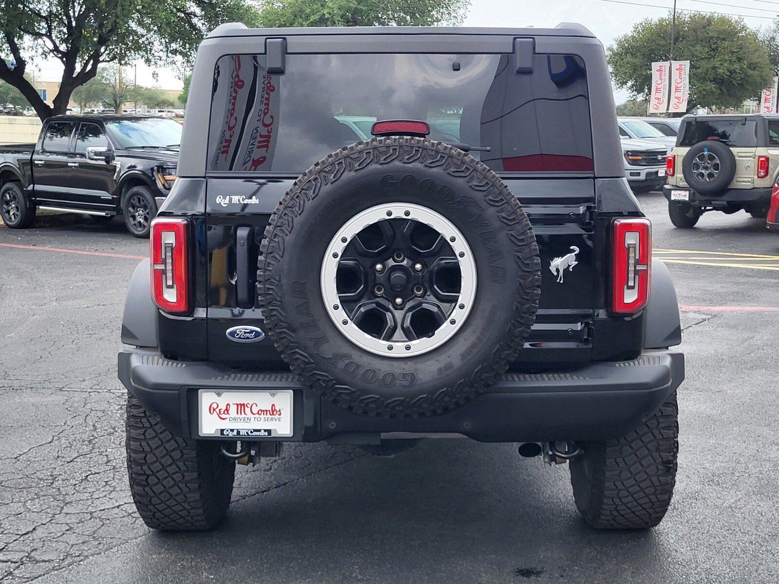 Certified 2024 Ford Bronco Badlands image 4