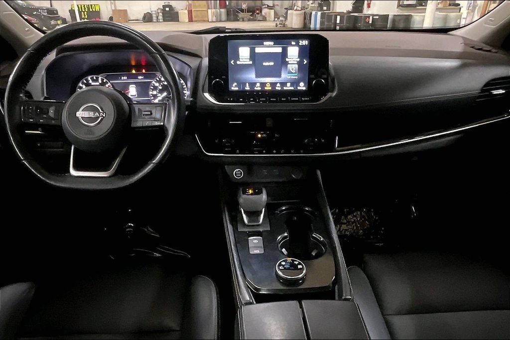 Used 2023 Nissan Rogue SL w/ SL Premium Package image 14