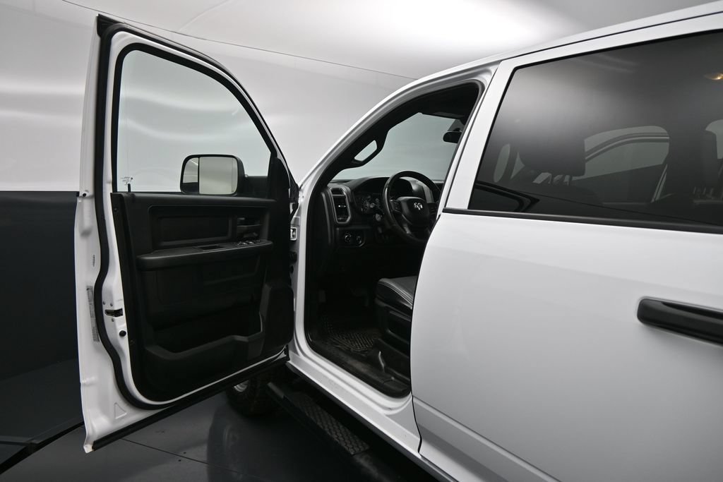 Used 2022 RAM 2500 Tradesman AWD/4WD image 9