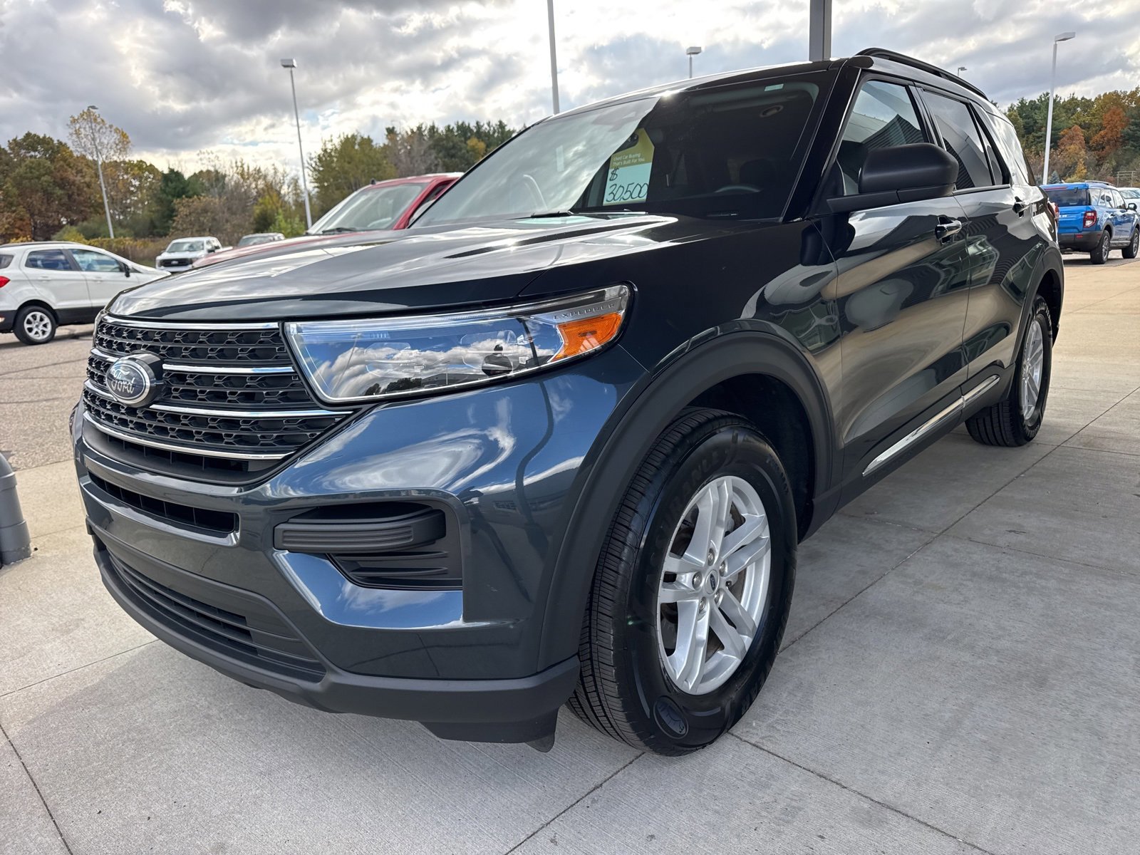 Certified 2023 Ford Explorer XLT image 9