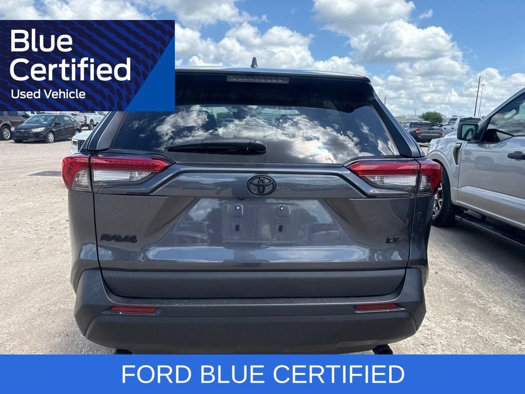 Used 2023 Toyota RAV4 LE FWD image 4