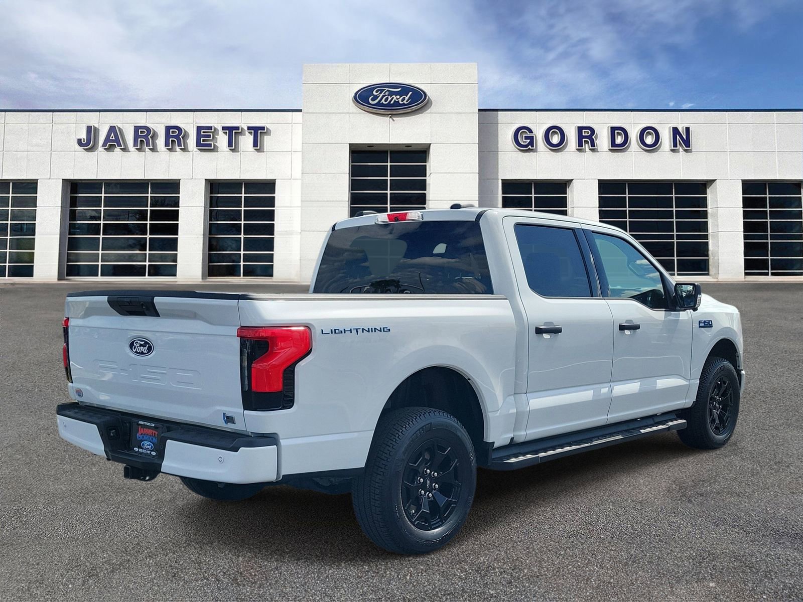 Certified 2025 Ford F150 Lightning XLT AWD/4WD image 4
