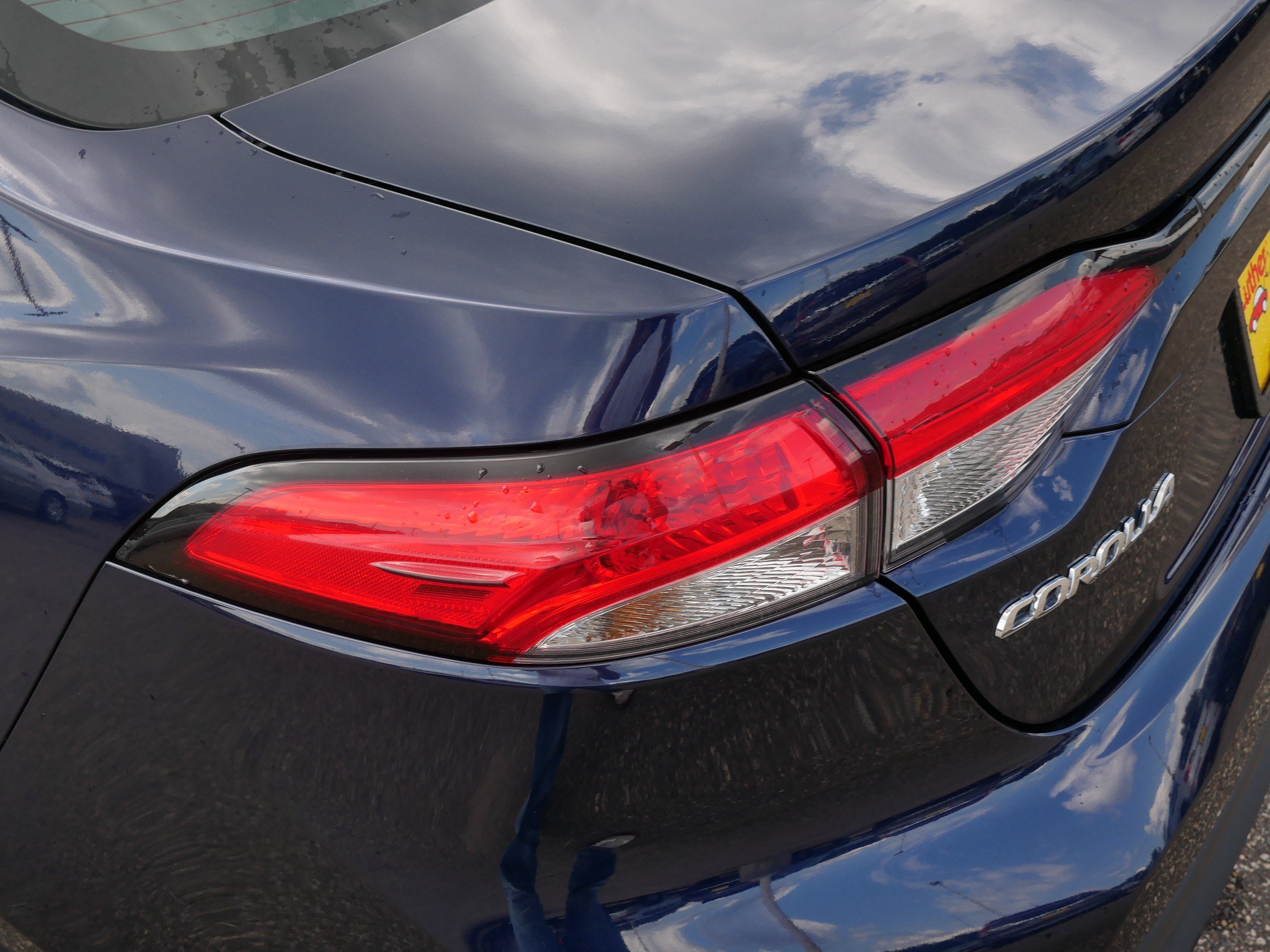 Used 2024 Toyota Corolla LE FWD image 17