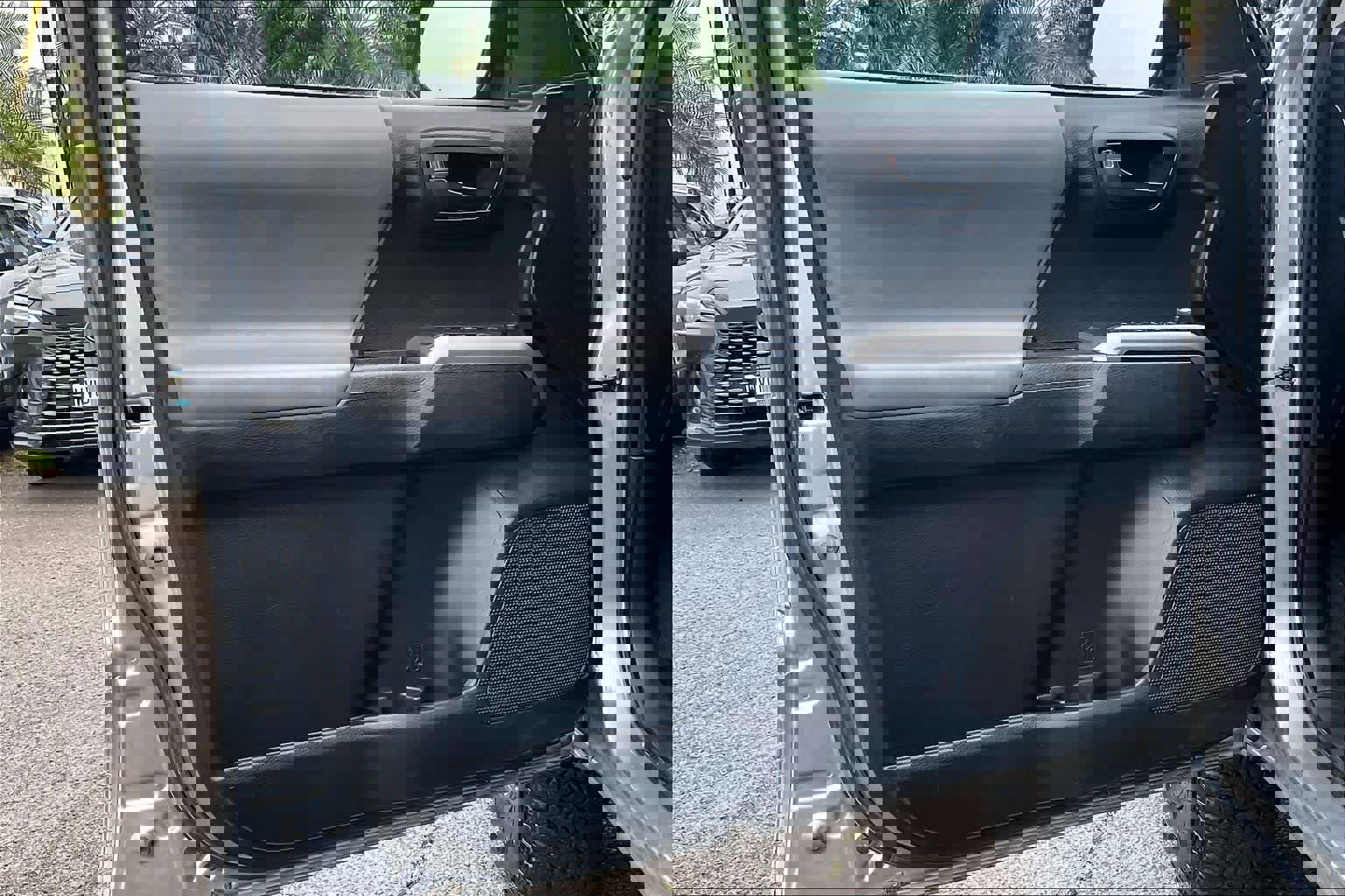 Used 2017 Toyota Tacoma SR5 RWD image 27