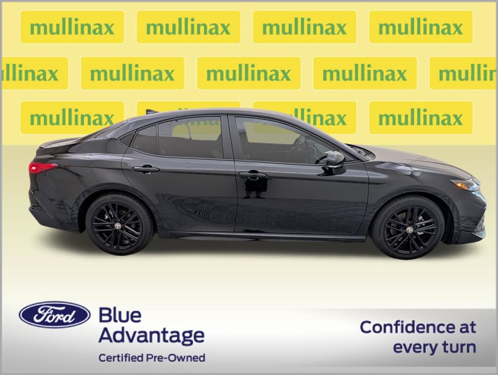 Used 2026 Toyota Camry SE w/ Convenience Package FWD image 2