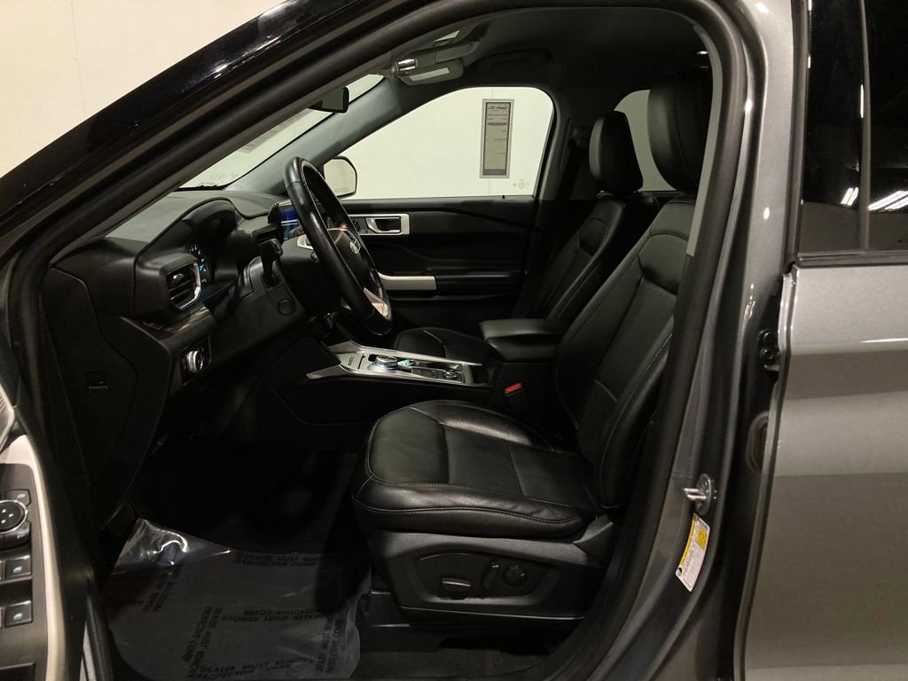 Certified 2023 Ford Explorer Limited w/ Equipment Group 301A image 22