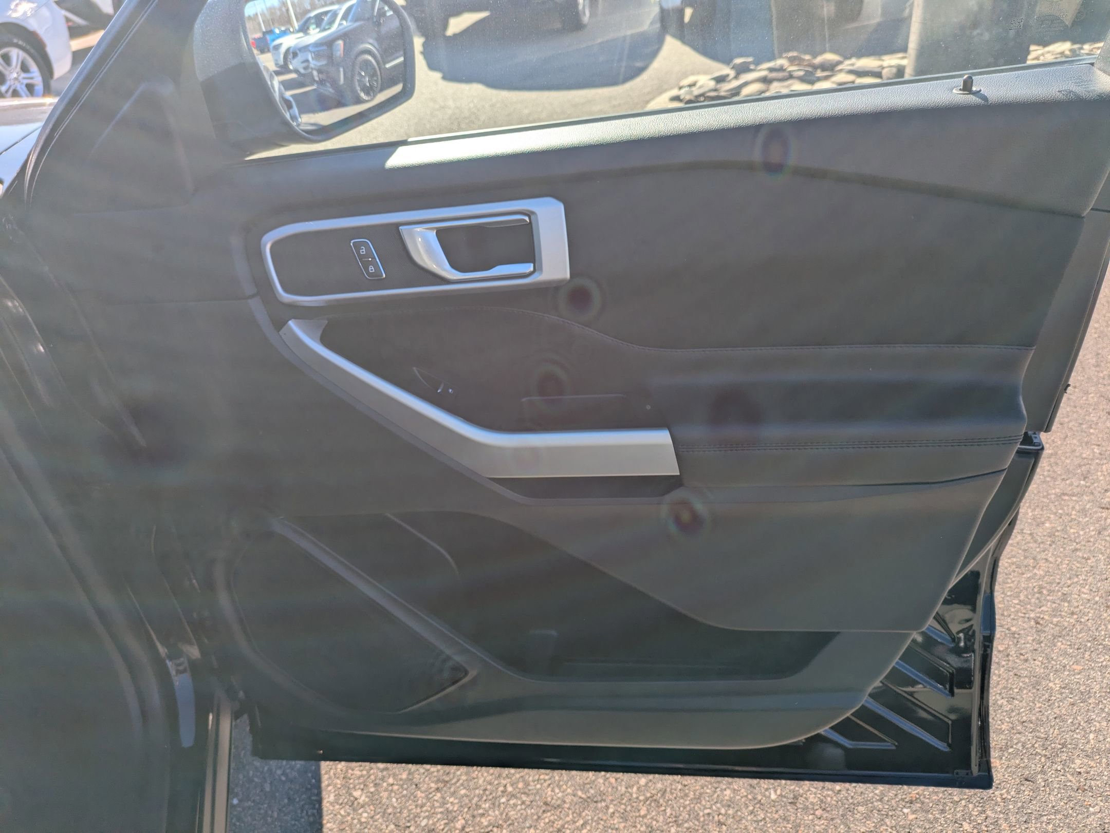 Certified 2020 Ford Explorer XLT w/ Comfort Package image 31