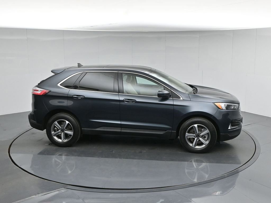 Certified 2023 Ford Edge SEL w/ Convenience Package AWD/4WD image 11