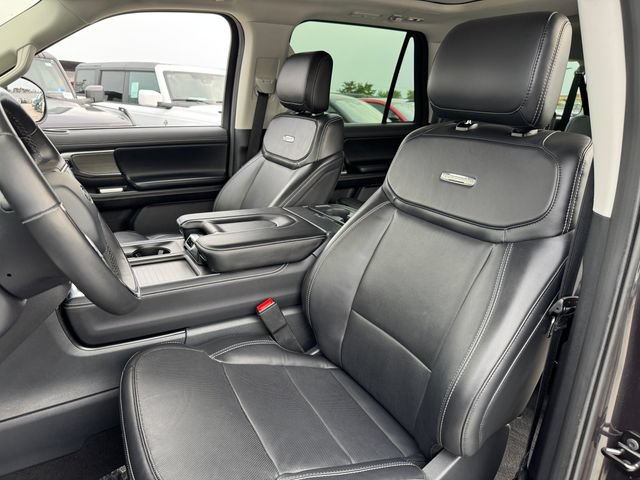 Certified 2025 Ford Expedition Max Platinum w/ Driver's Package AWD/4WD image 14
