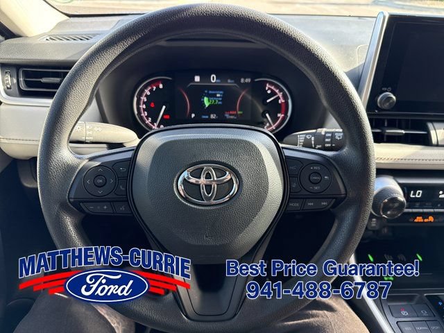 Used 2025 Toyota RAV4 XLE w/ Convenience Package FWD image 17