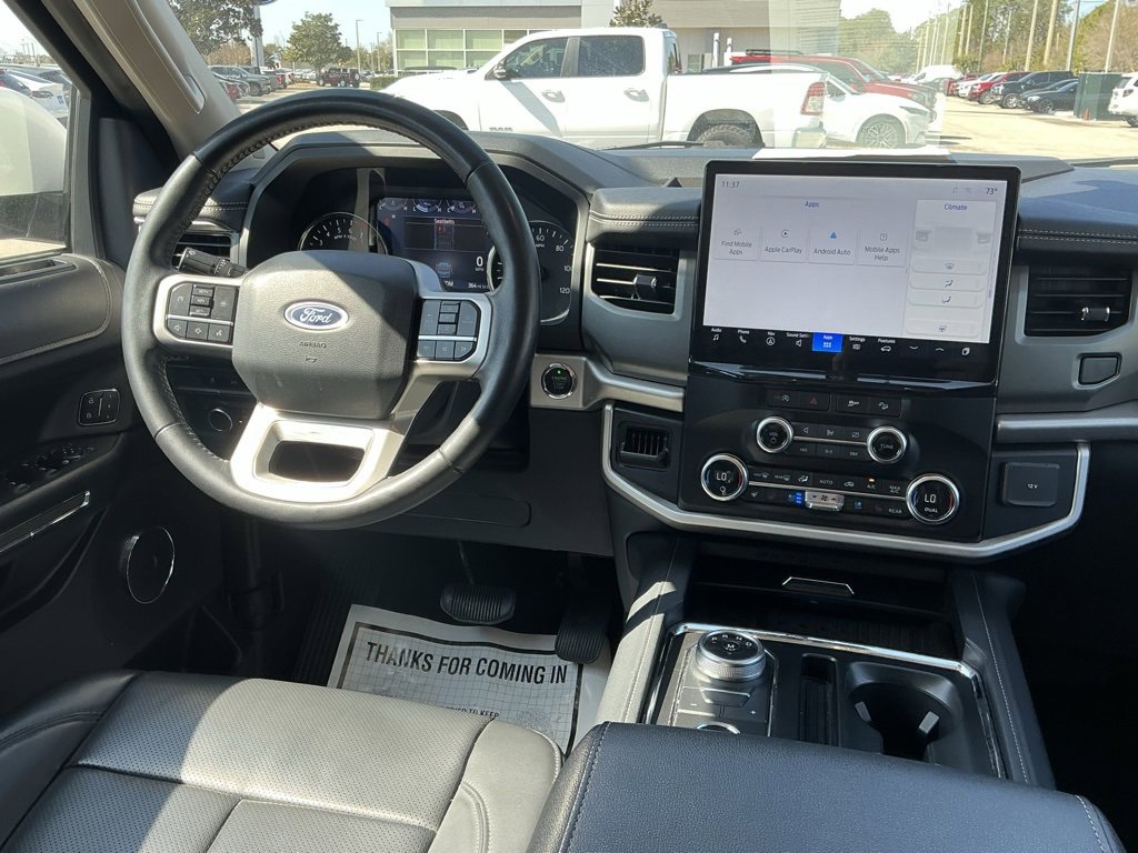 Certified 2024 Ford Expedition XLT image 29