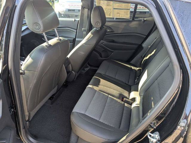 Used 2025 Chevrolet Trax LT FWD image 14