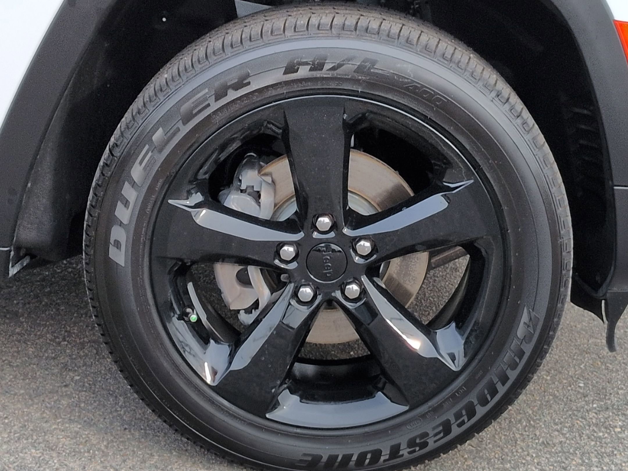 Used 2024 Jeep Grand Cherokee Altitude image 10