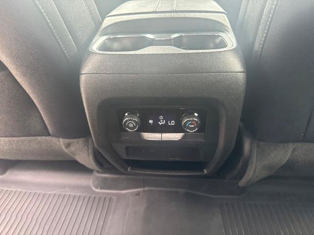 Used 2026 Chevrolet Traverse LT w/ LPO, Floor Liner Package FWD image 24