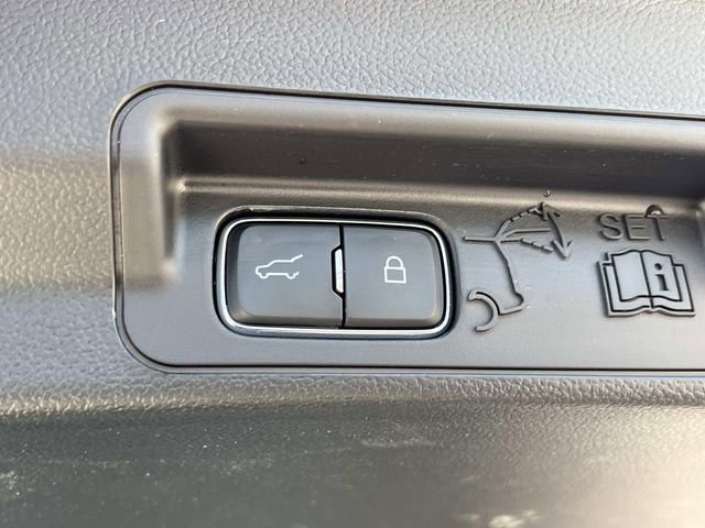 Certified 2023 Ford Explorer XLT w/ Equipment Group 202A image 13