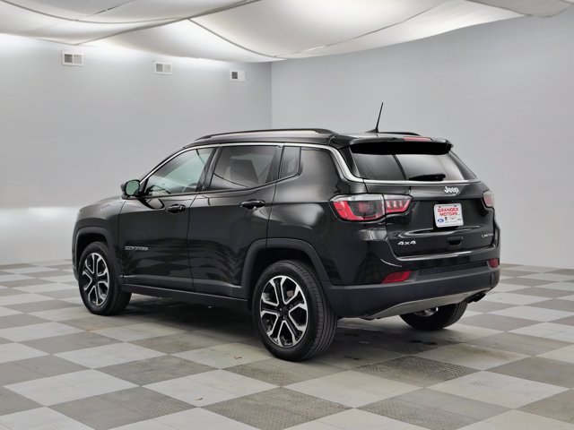 Used 2022 Jeep Compass Limited AWD/4WD image 7
