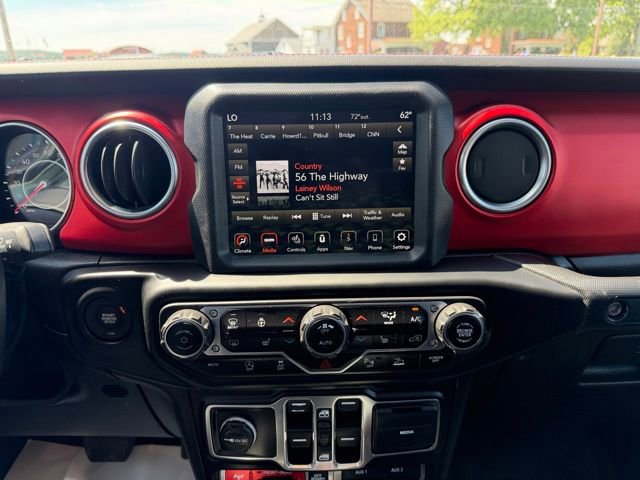 Used 2020 Jeep Gladiator Rubicon AWD/4WD image 16