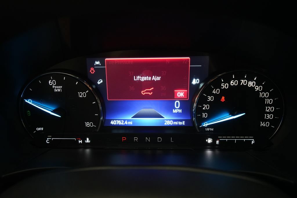 Certified 2022 Ford Escape SE w/ Convenience Package AWD/4WD image 2