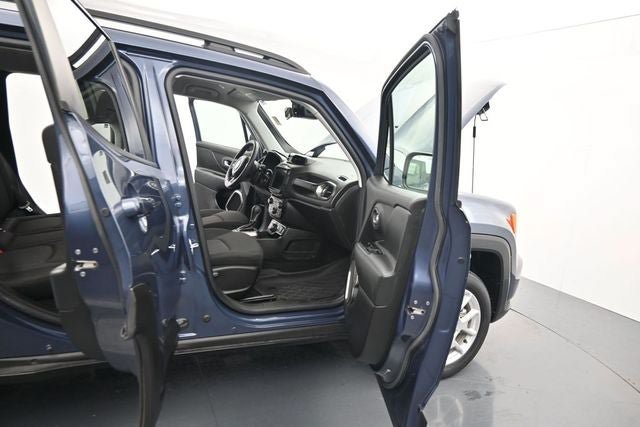 Used 2022 Jeep Renegade Sport w/ Sport Appearance Group AWD/4WD image 14