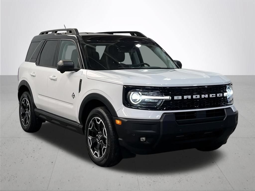 Certified 2025 Ford Bronco Sport Outer Banks w/ Outer Banks Tech Package+ AWD/4WD image 9
