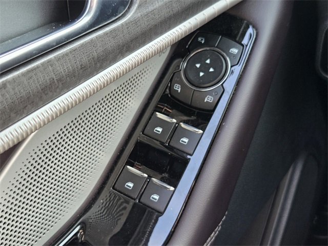 Certified 2025 Ford Explorer Platinum image 26