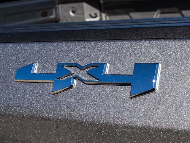 Used 2023 GMC Sierra 1500 SLE image 12