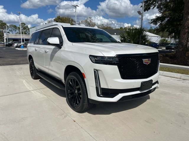 Used 2021 Cadillac Escalade ESV Sport Platinum image 2