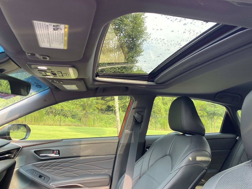 Used 2021 Toyota Avalon Limited w/ Advanced Safety Package FWD image 23