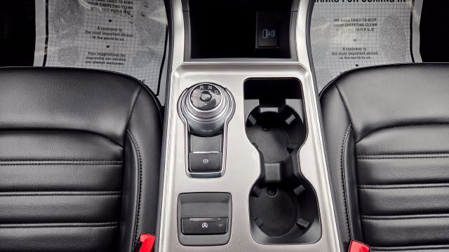 Certified 2024 Ford Edge SEL AWD/4WD image 17