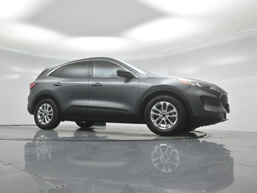 Certified 2022 Ford Escape SE w/ Convenience Package FWD image 4