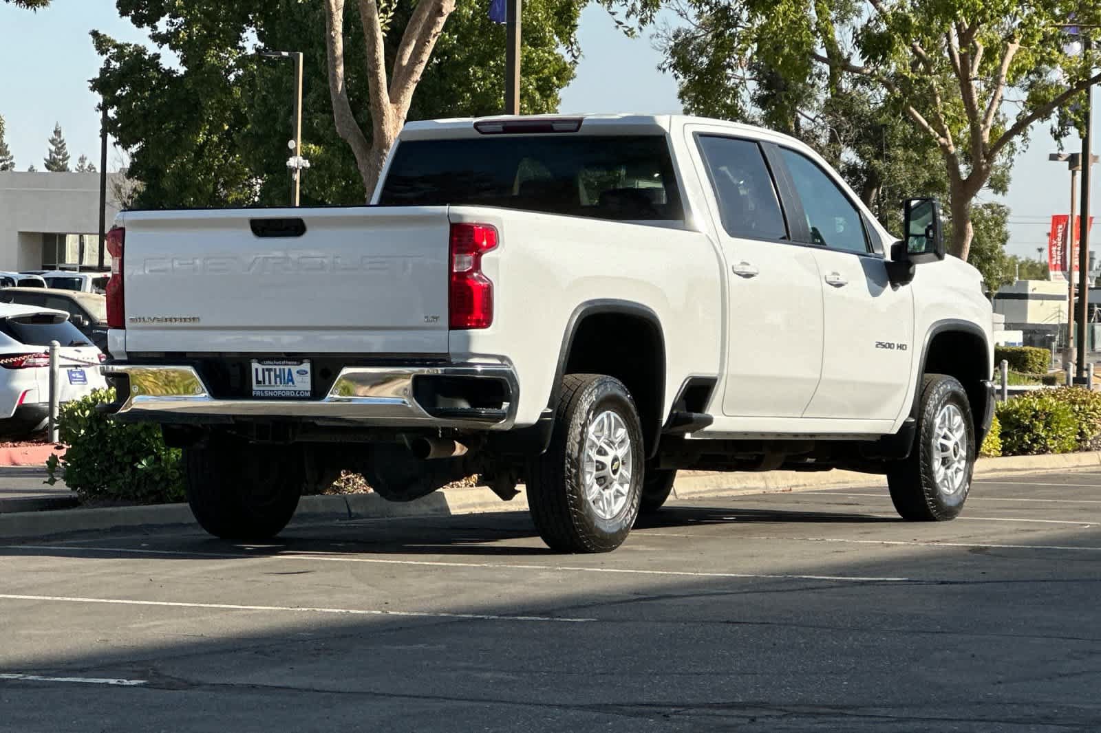 Used 2021 Chevrolet Silverado 2500 LT w/ Convenience Package RWD image 2