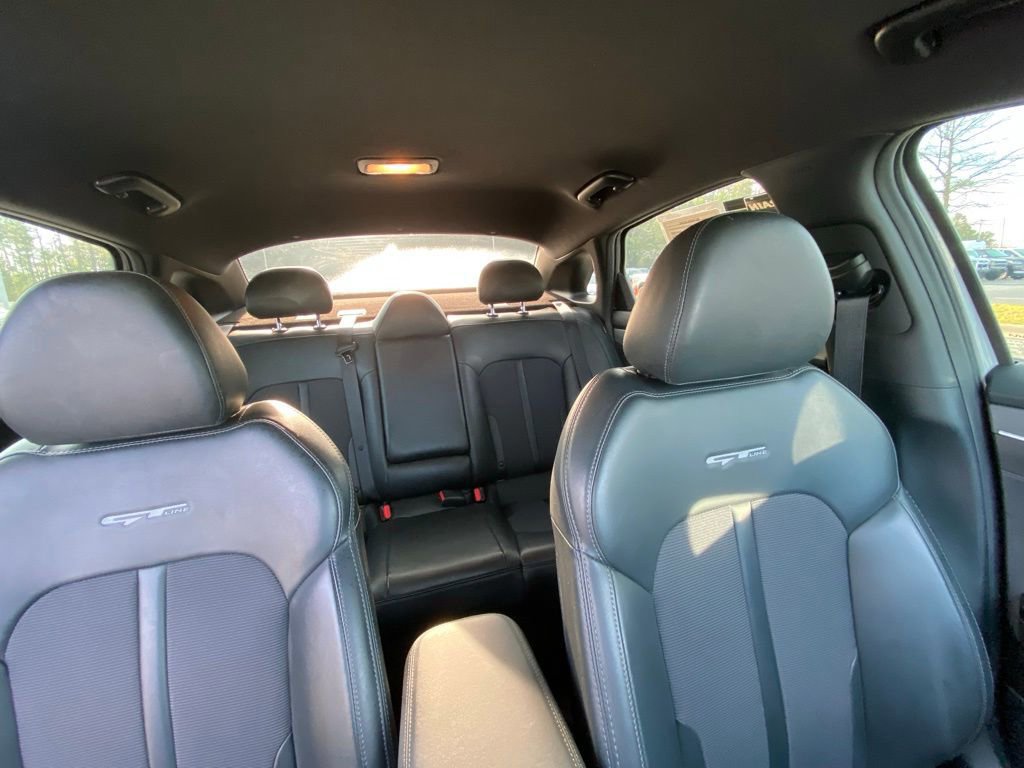 Used 2022 Kia K5 GT-Line image 28
