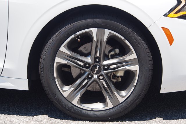 Used 2023 Kia K5 EX FWD image 10