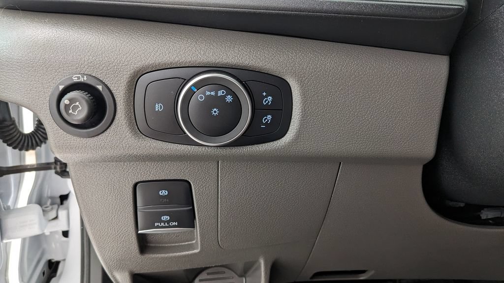Certified 2025 Ford Transit 350 XLT RWD image 21
