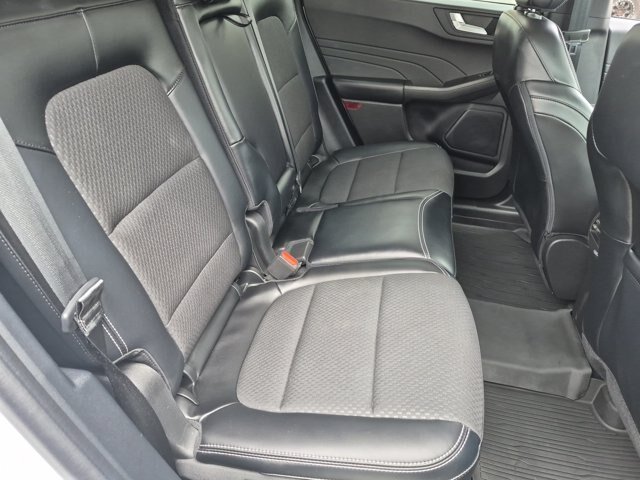 Certified 2023 Ford Escape SE FWD image 33