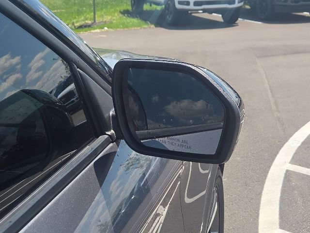 Certified 2022 Ford Explorer XLT w/ Equipment Group 202A RWD image 6