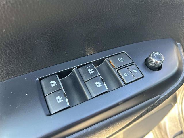 Used 2018 Toyota Highlander Limited w/ Protection Package #3 AWD/4WD image 29