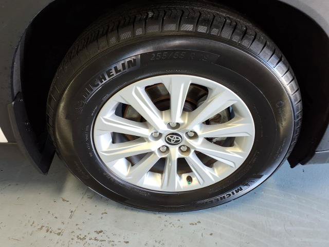 Used 2024 Toyota Grand Highlander FWD image 9