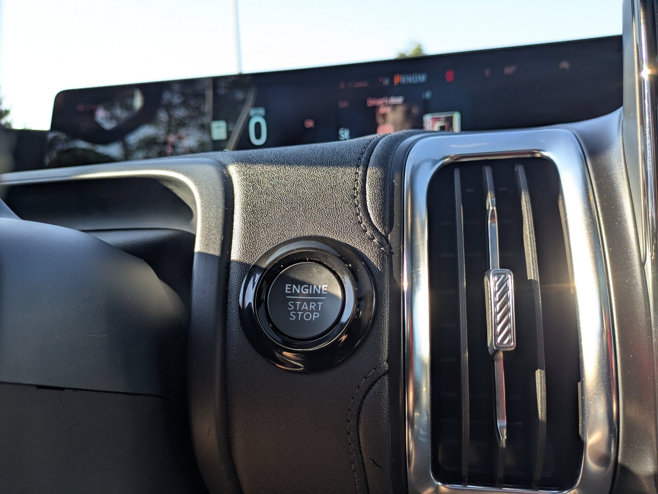 Certified 2025 Ford Expedition Tremor AWD/4WD image 24