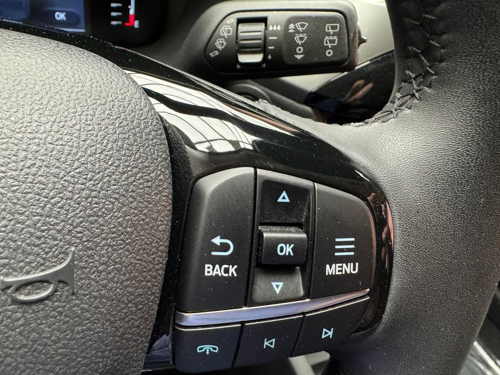 Certified 2023 Ford Escape Active AWD/4WD image 15